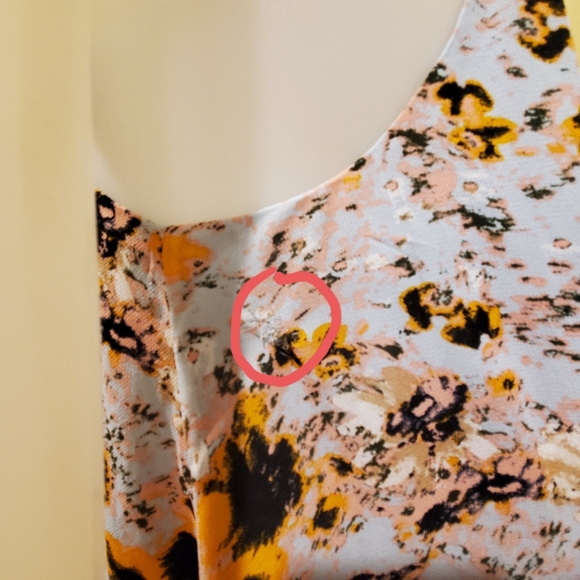 Aritzia- Wilfred Flowy Floral Halter Top Sz XS - Picture 9 of 10